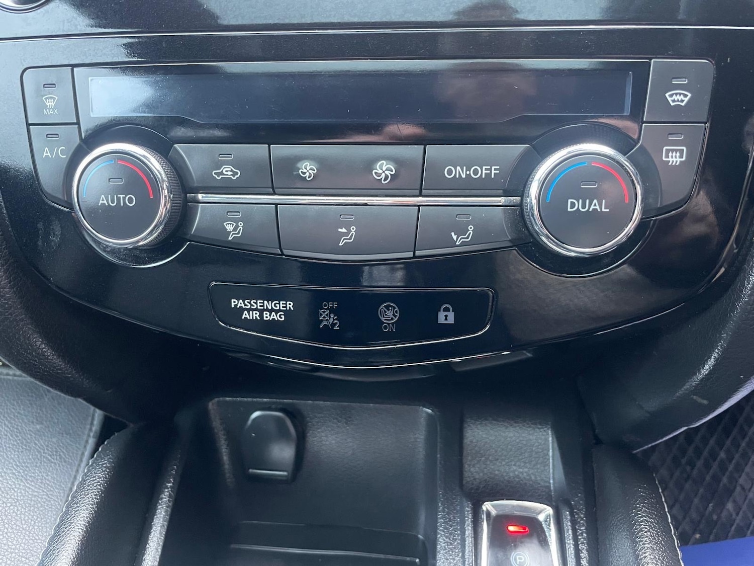 Used Nissan Qashqai 2014 for sale - 76860124: Photo 22