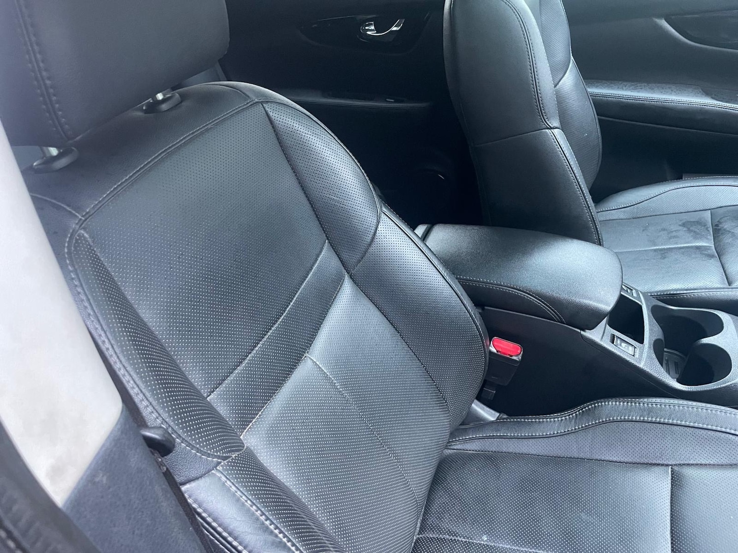 Used Nissan Qashqai 2014 for sale - 76860124: Photo 9