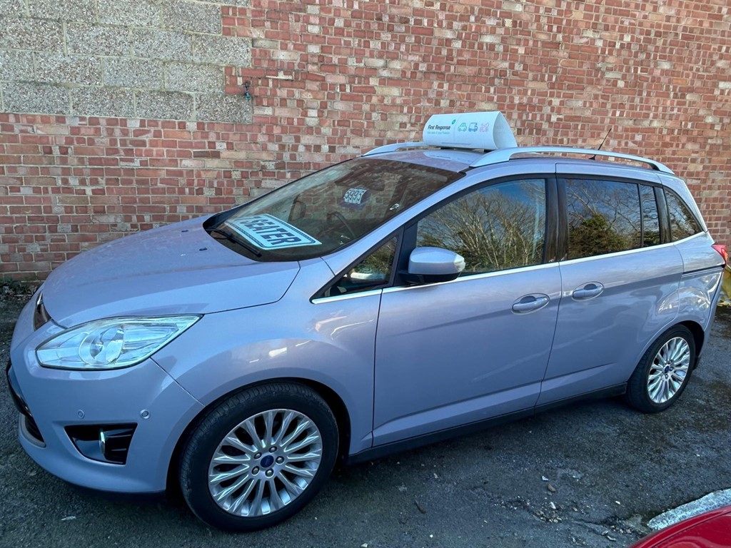 Used Ford Grand C-Max 2013 for sale - 76608881: Photo 2