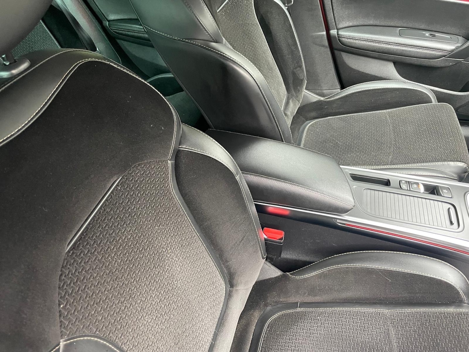 Used Renault Megane 2017 for sale - 77431809: Photo 9