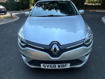 Used Renault Clio 2018 for sale - 79537279: Photo