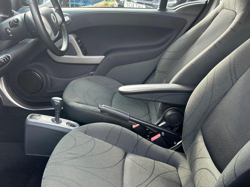 Used smart fortwo 2013 for sale - 76608886: Photo 12