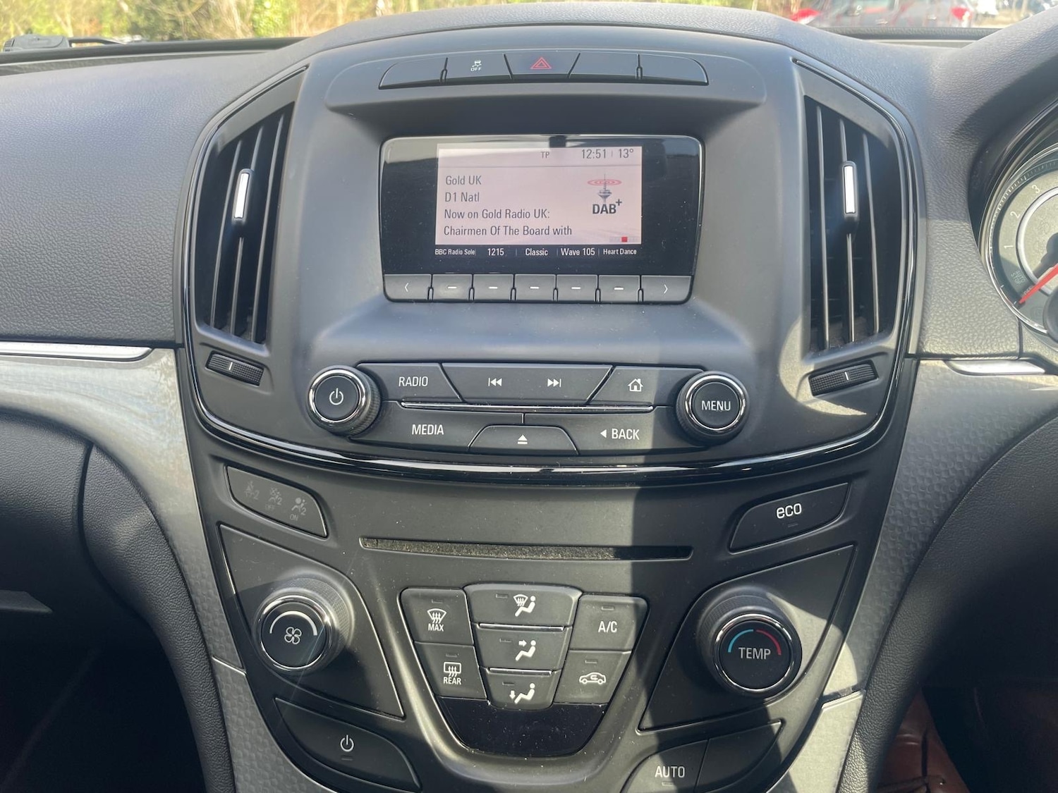 Used Vauxhall Insignia 2015 for sale - 77654131: Photo 11