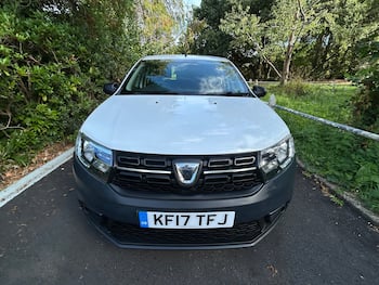 Used Dacia Sandero 2017 for sale - 79724683: Photo