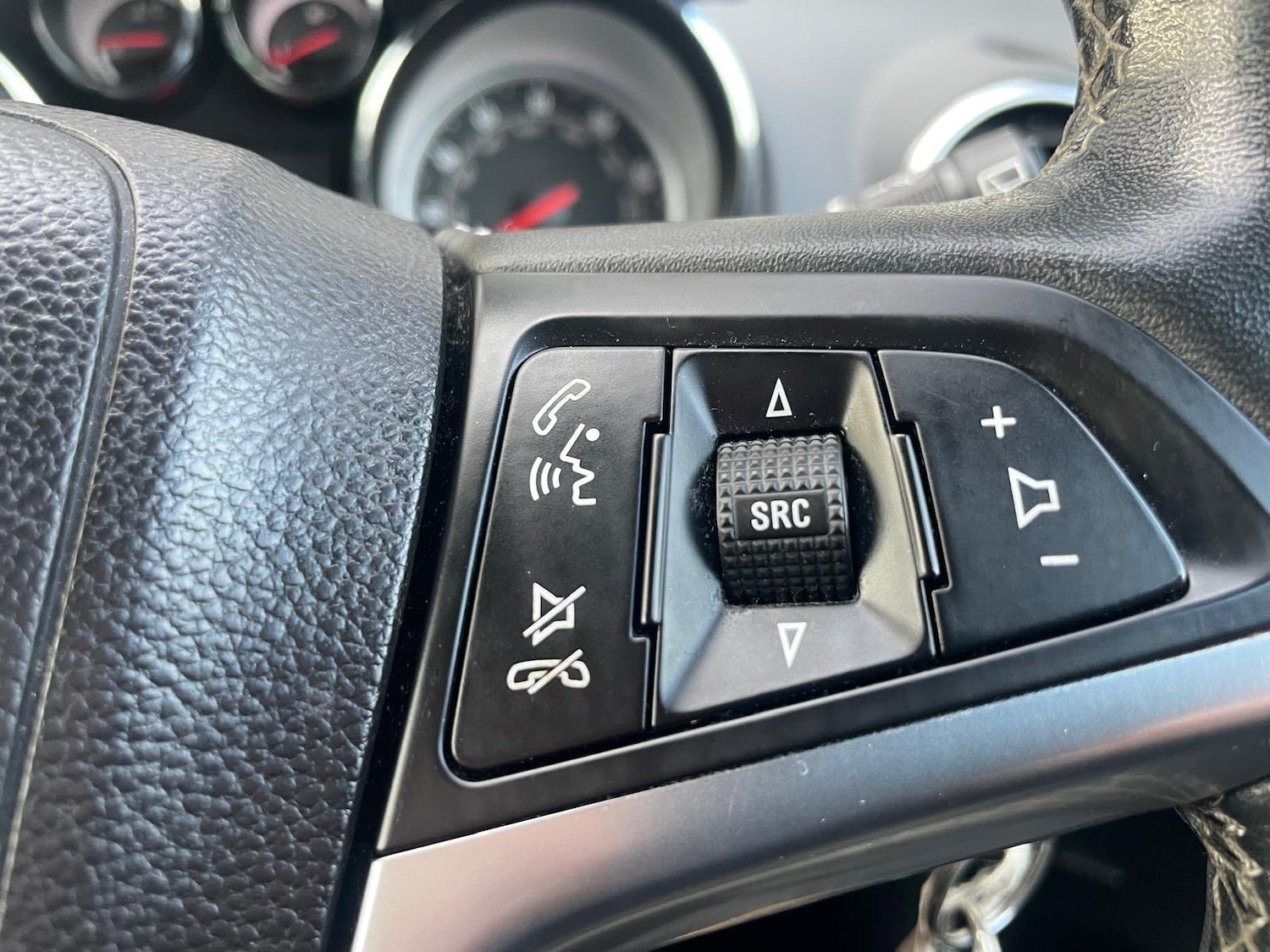 Used Vauxhall Meriva 2015 for sale - 76860125: Photo 23