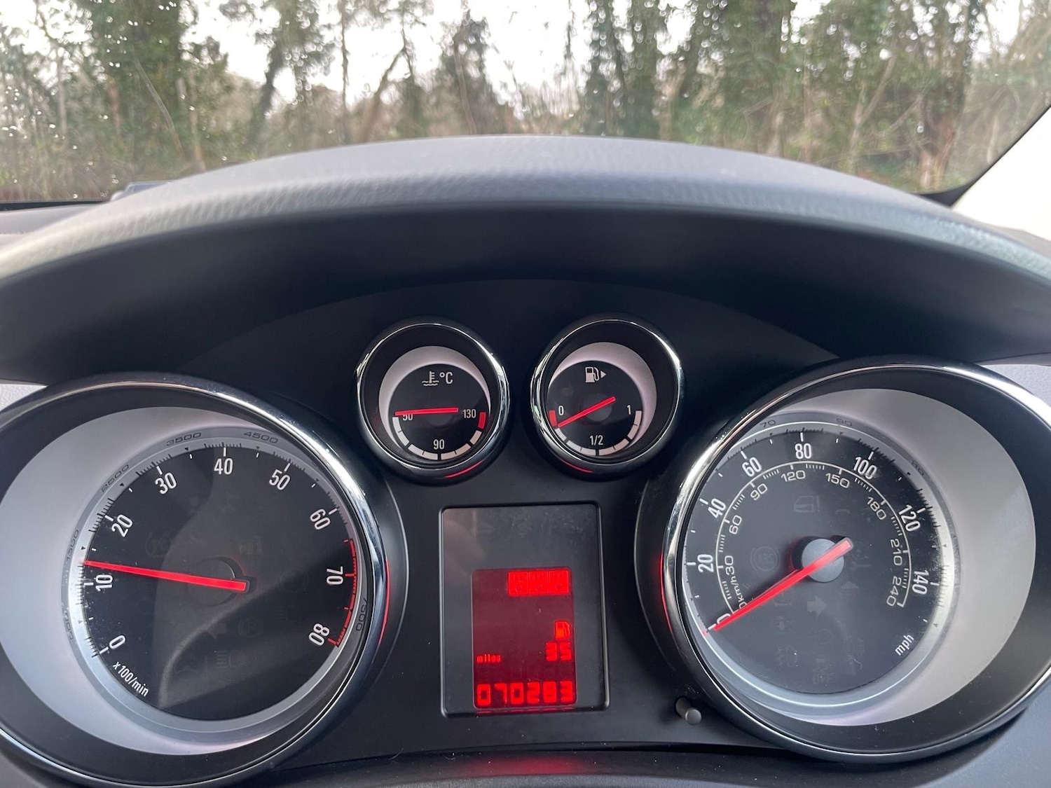 Used Vauxhall Meriva 2015 for sale - 76860125: Photo 24