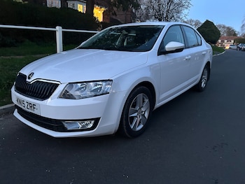 Used Skoda Octavia 2015 for sale - 77662625: Photo