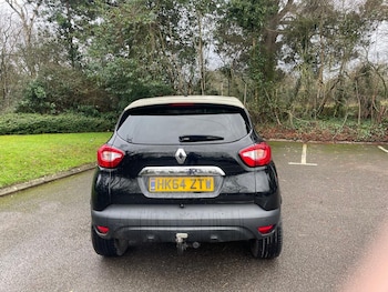 Used Renault Captur 2015 for sale - 76860126: Photo