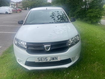 Used Dacia Sandero 2015 for sale - 78964829: Photo