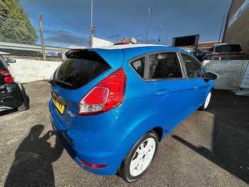 Used Ford Fiesta 2016 for sale - 76608893: Photo