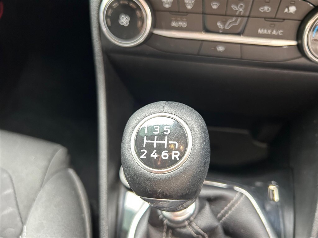 Used Ford Fiesta 2019 for sale - 76608880: Photo 9