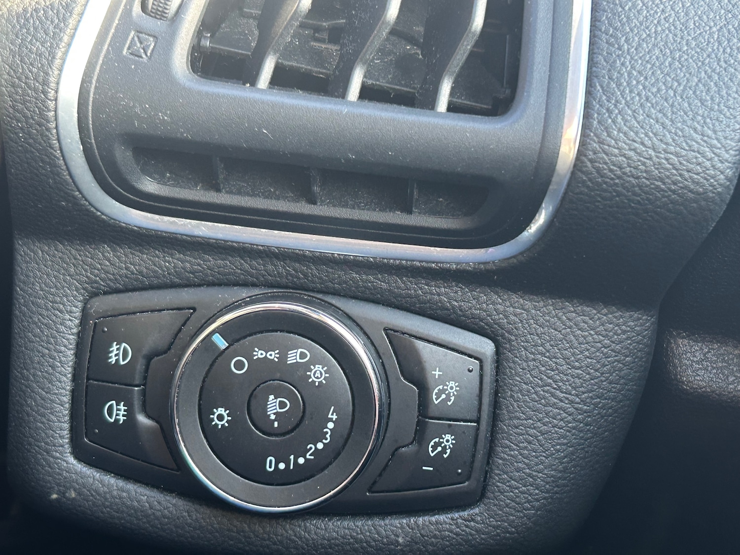 Used Ford B-MAX 2013 for sale - 76860117: Photo 19