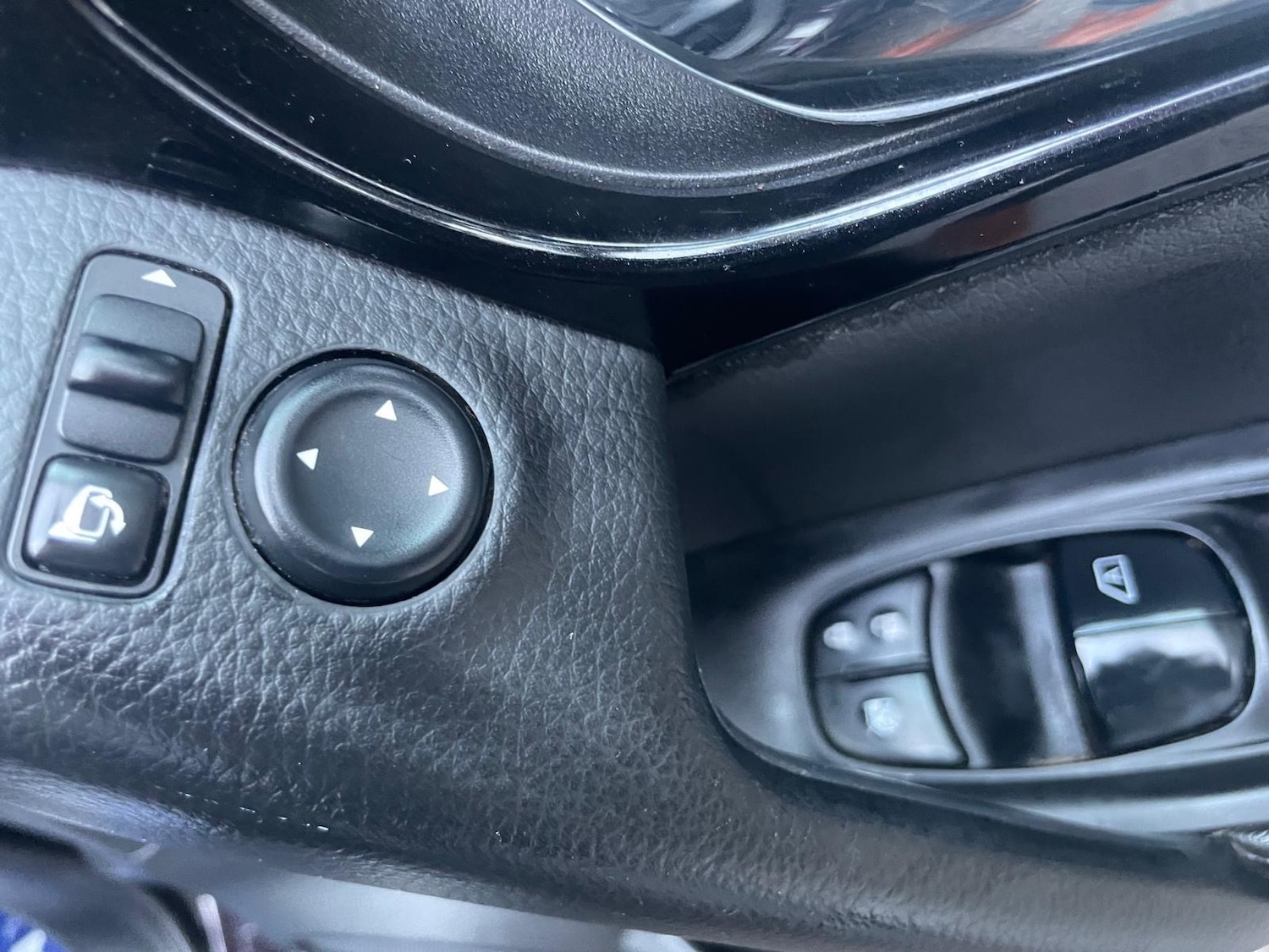 Used Nissan Qashqai 2014 for sale - 77650455: Photo 15