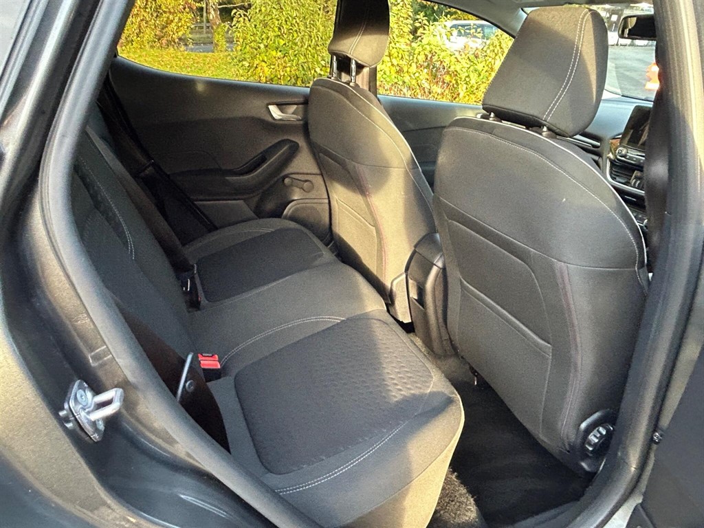 Used Ford Fiesta 2018 for sale - 76608890: Photo 15