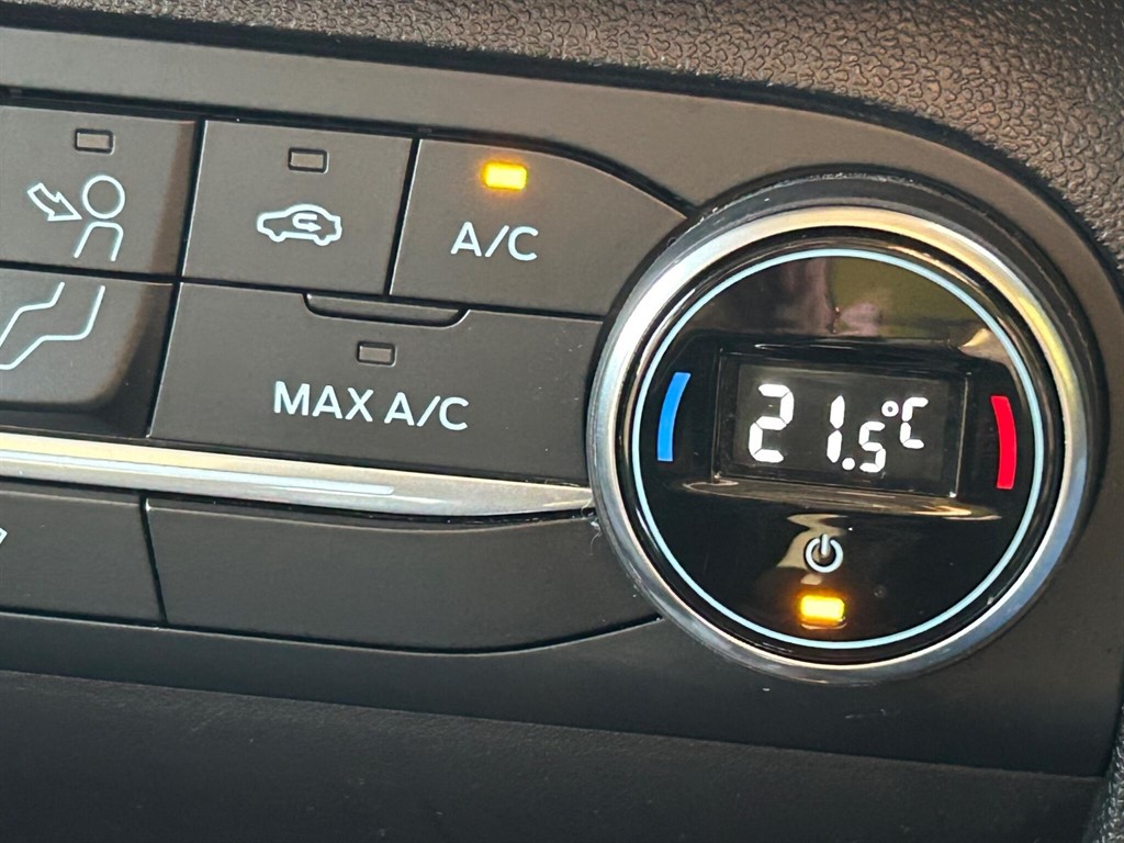 Used Ford Fiesta 2018 for sale - 76608890: Photo 17