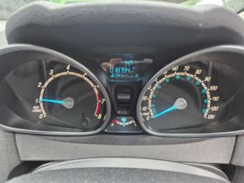 2015 (15) - 1.25 82 Zetec 5dr