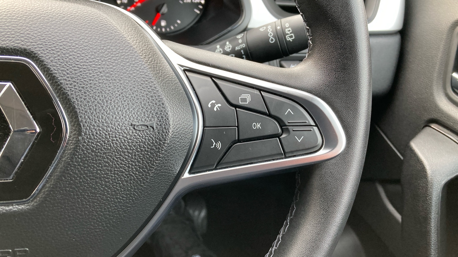 Used Renault Captur 2023 for sale - 77363981: Photo 25