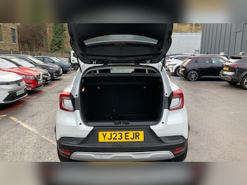 Used Renault Captur 2023 for sale - 77363981: Photo