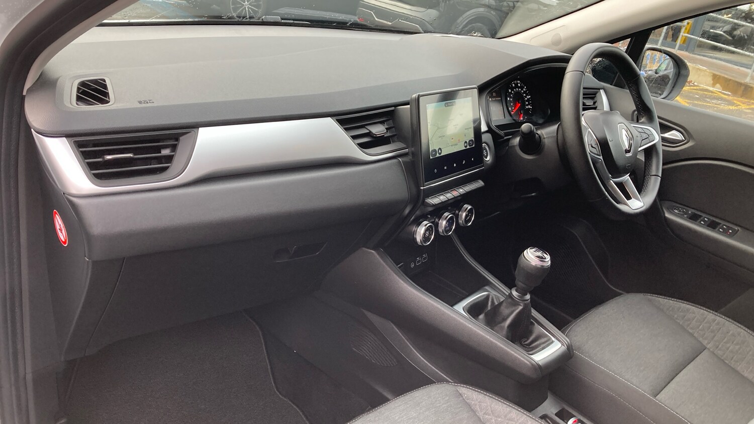 Used Renault Captur 2023 for sale - 77363981: Photo 9