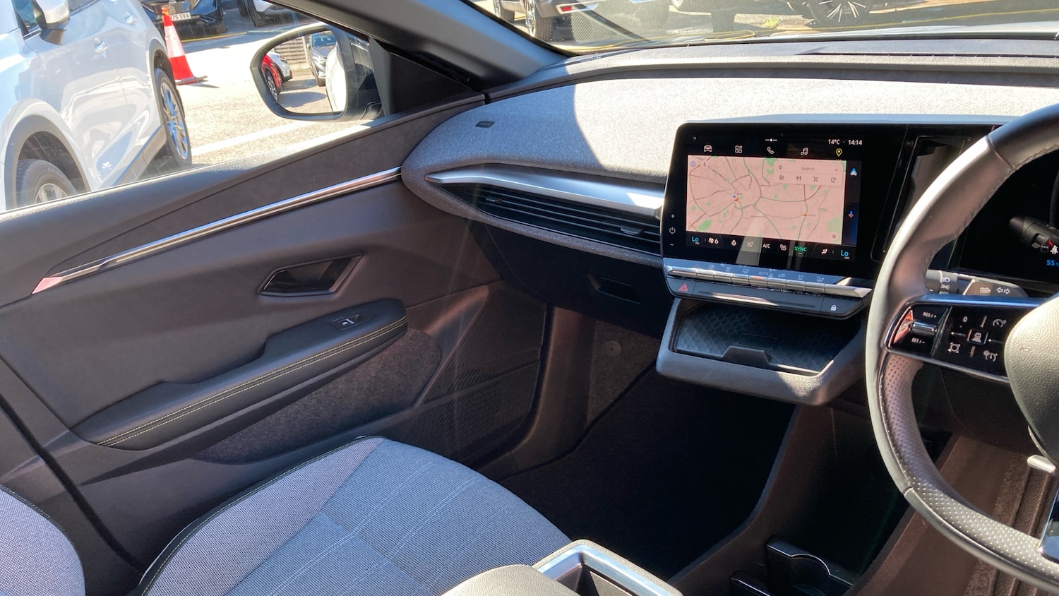 Used Renault Megane E Tech 2024 for sale - 76205416: Photo 14