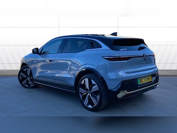 Used Renault Megane E Tech 2024 for sale - 76205416: Photo 2