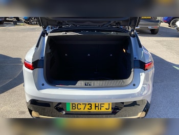 Used Renault Megane E Tech 2024 for sale - 76205416: Photo 4