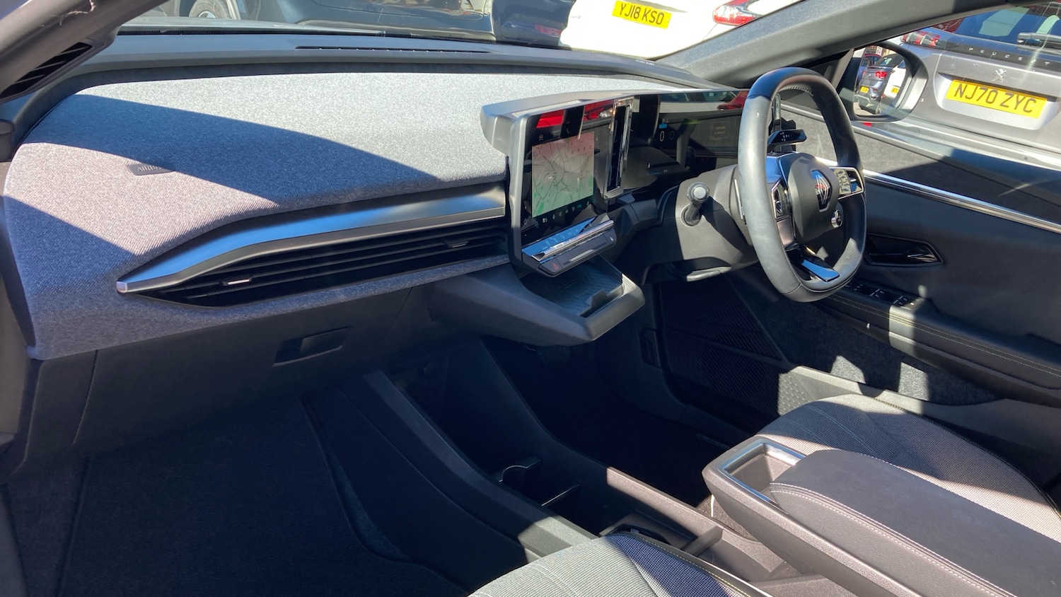 Used Renault Megane E Tech 2024 for sale - 76205416: Photo 9