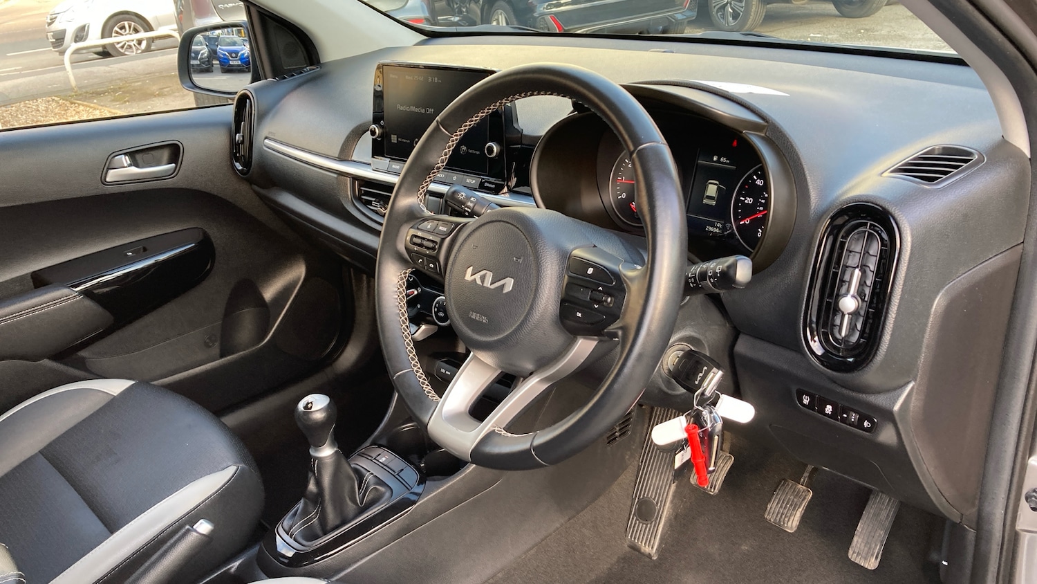 Used Kia Picanto 2023 for sale - 77774368: Photo 11
