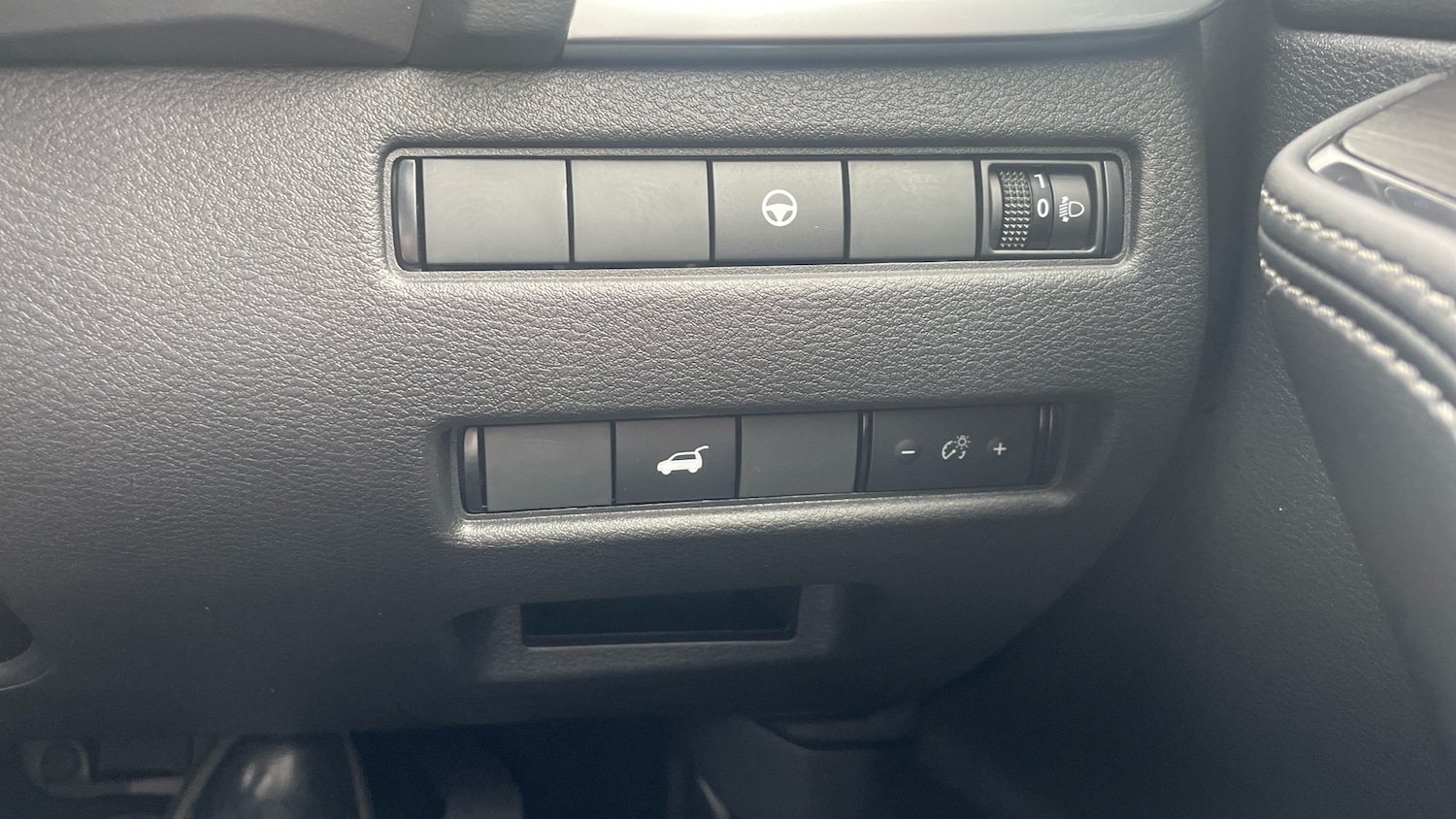 Used Nissan X-Trail 2025 for sale - 77025263: Photo 37