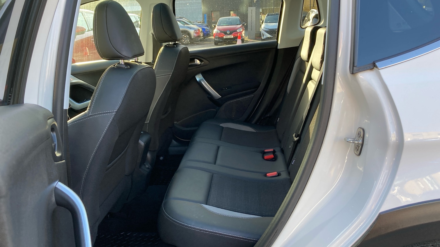 Used Peugeot 2008 2019 for sale - 76719157: Photo 16