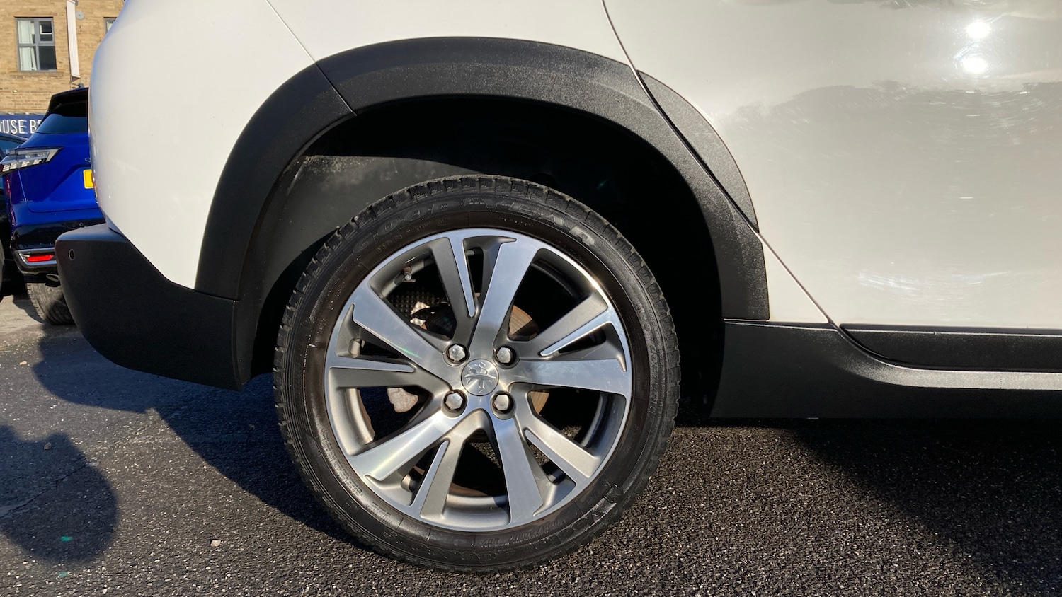 Used Peugeot 2008 2019 for sale - 76719157: Photo 7