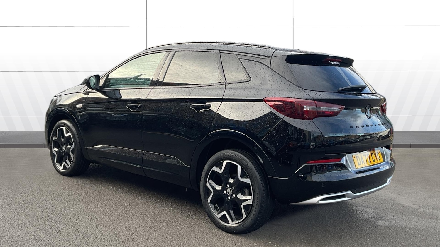 Used Vauxhall Grandland 2022 for sale - 76682262: Photo 2