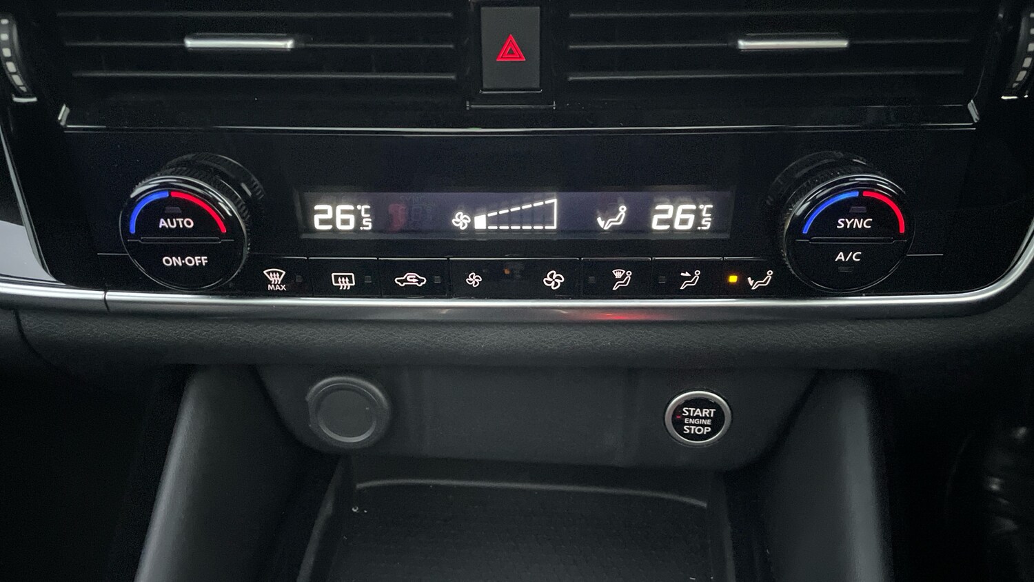 Used Nissan Qashqai 2022 for sale - 76638524: Photo 40