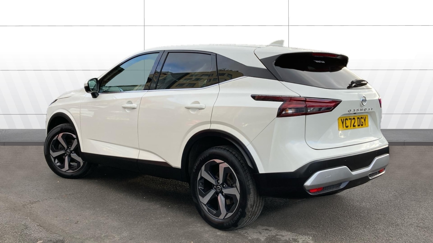 Used Nissan Qashqai 2022 for sale - 76725510: Photo 2