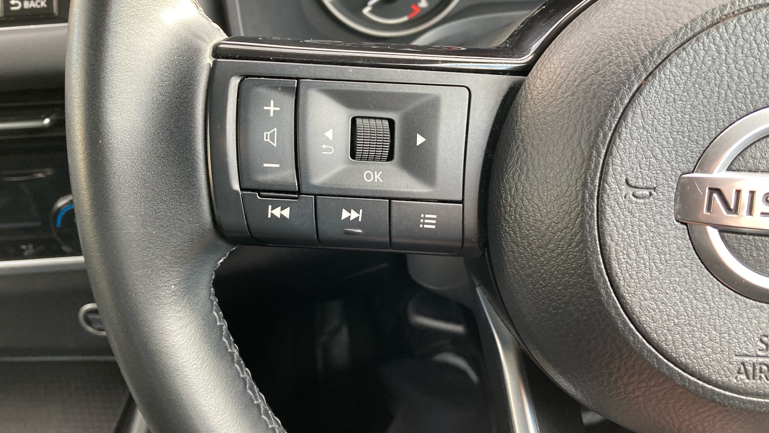 Used Nissan Qashqai 2022 for sale - 76725510: Photo 27