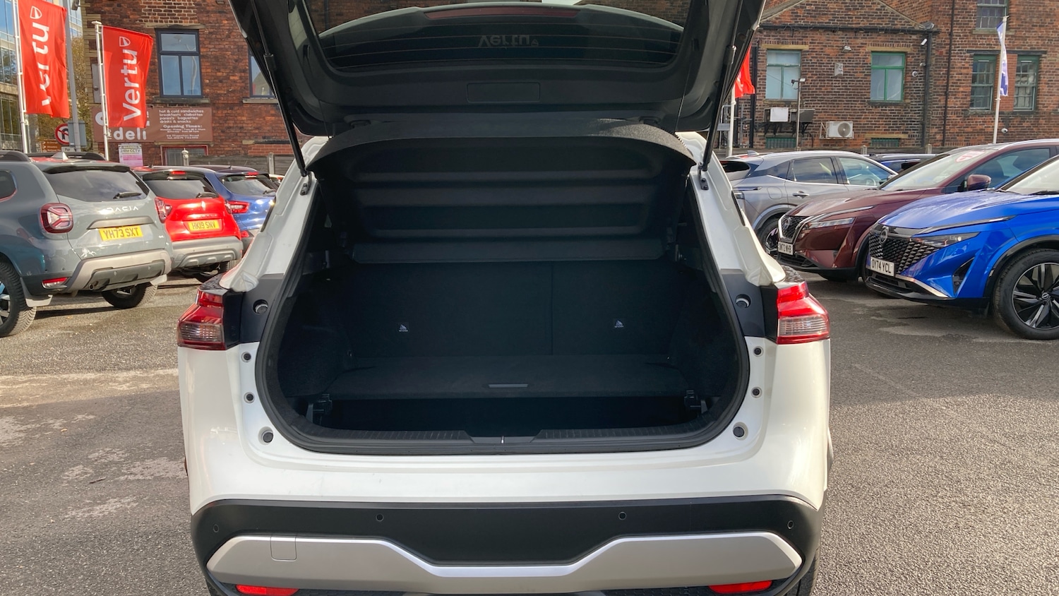 Used Nissan Qashqai 2022 for sale - 76725510: Photo 4