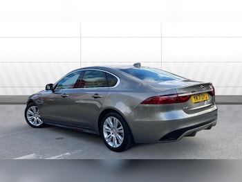 Used Jaguar XF 2021 for sale - 76206528: Photo 2
