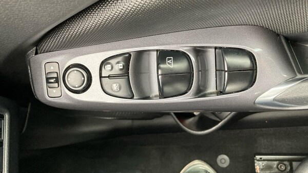 Used Nissan Juke 2022 for sale - 75628581: Photo 28