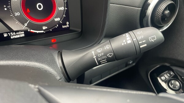 Used Nissan Juke 2024 for sale - 76198046: Photo 31