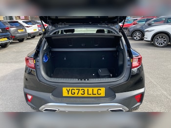 Used Kia Stonic 2023 for sale - 75921693: Photo