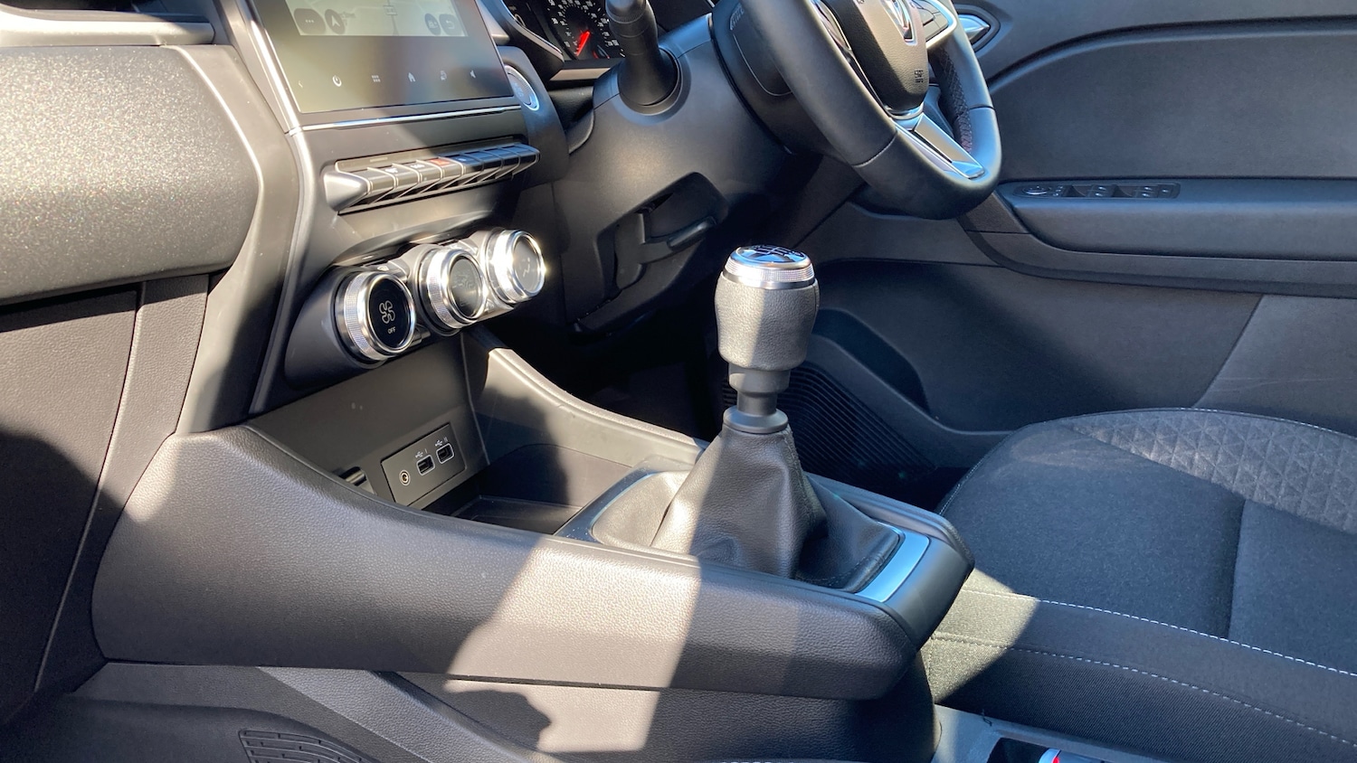 Used Renault Captur 2024 for sale - 75995688: Photo 13