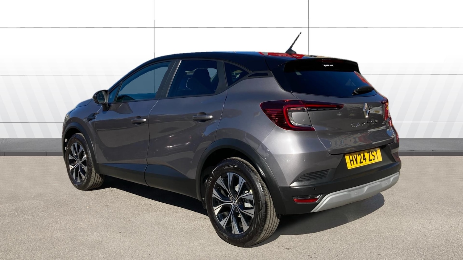 Used Renault Captur 2024 for sale - 75995688: Photo 2