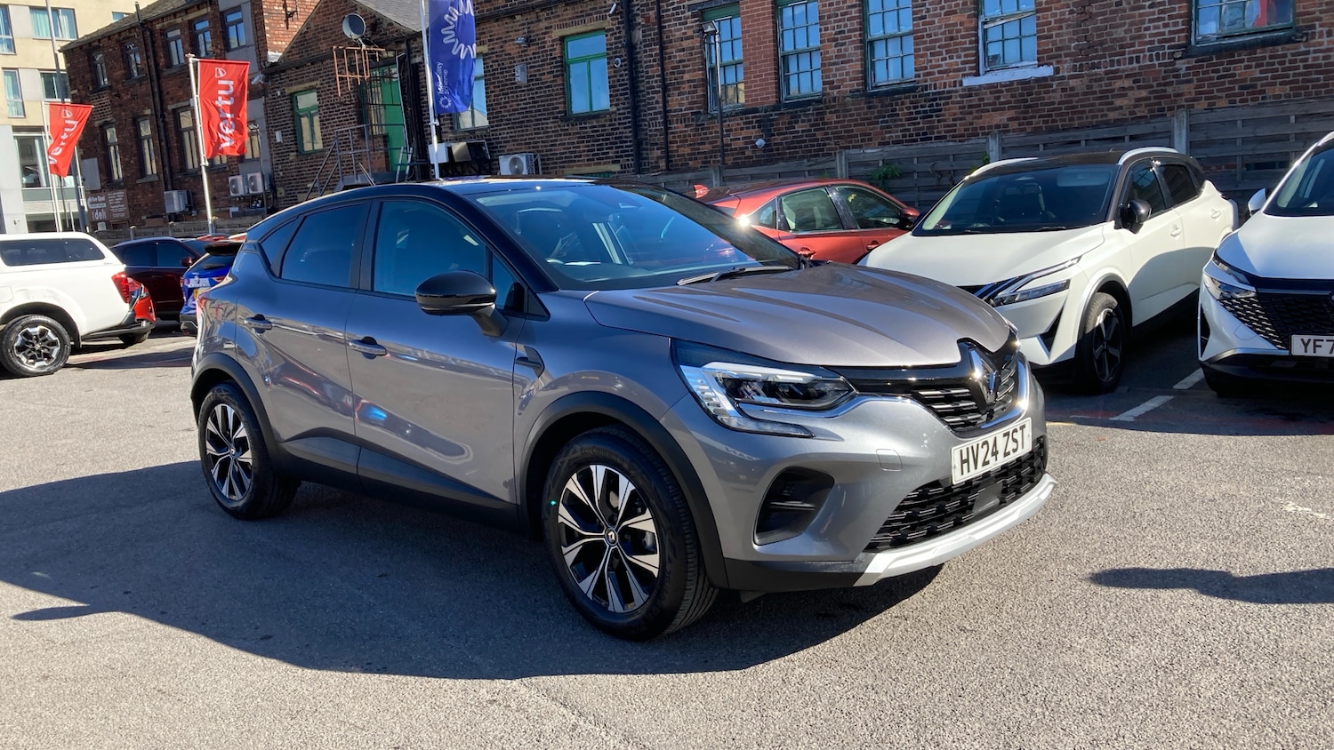 Used Renault Captur 2024 for sale - 75995688: Photo 8
