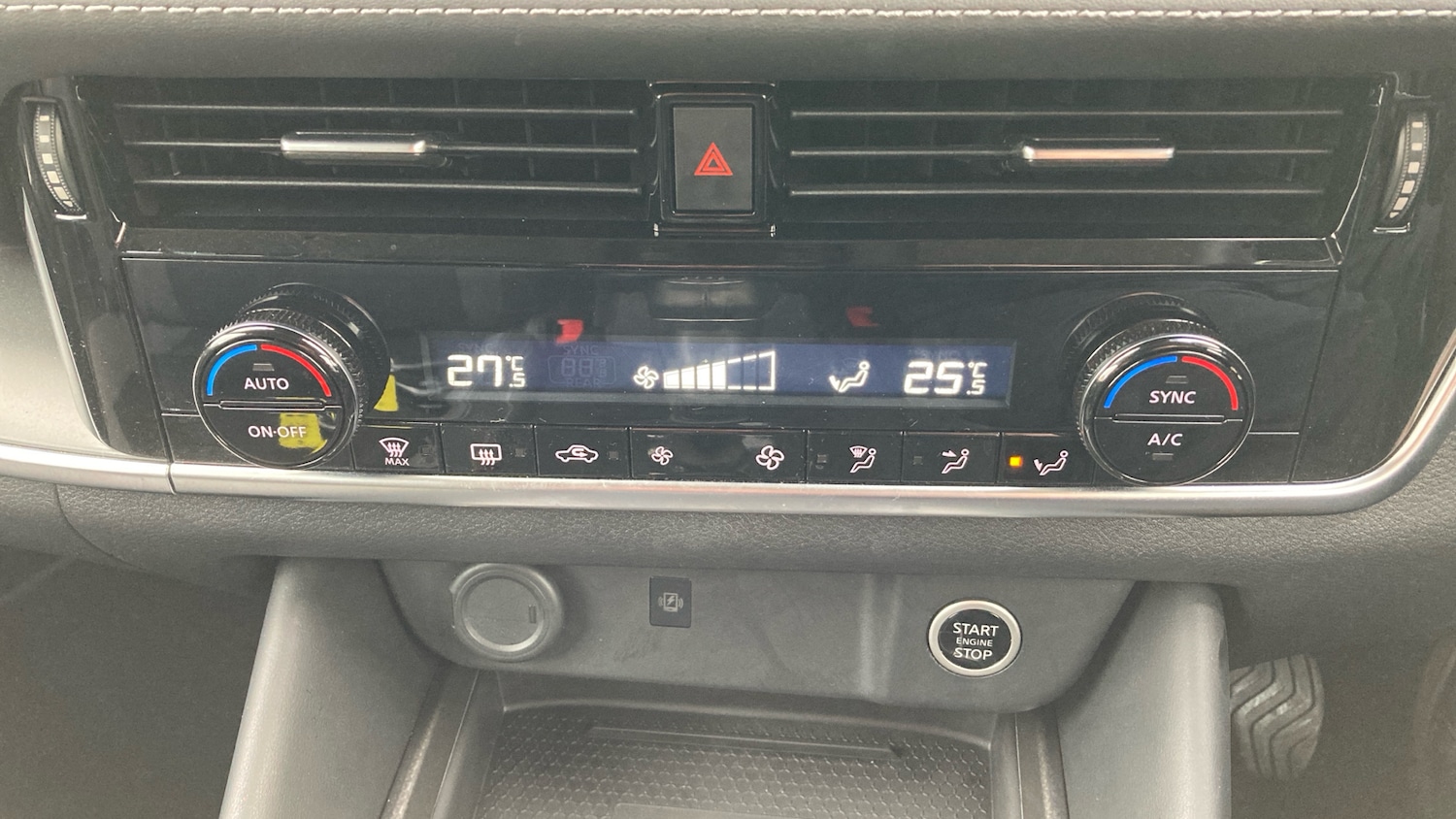 Used Nissan Qashqai 2024 for sale - 77247226: Photo 24