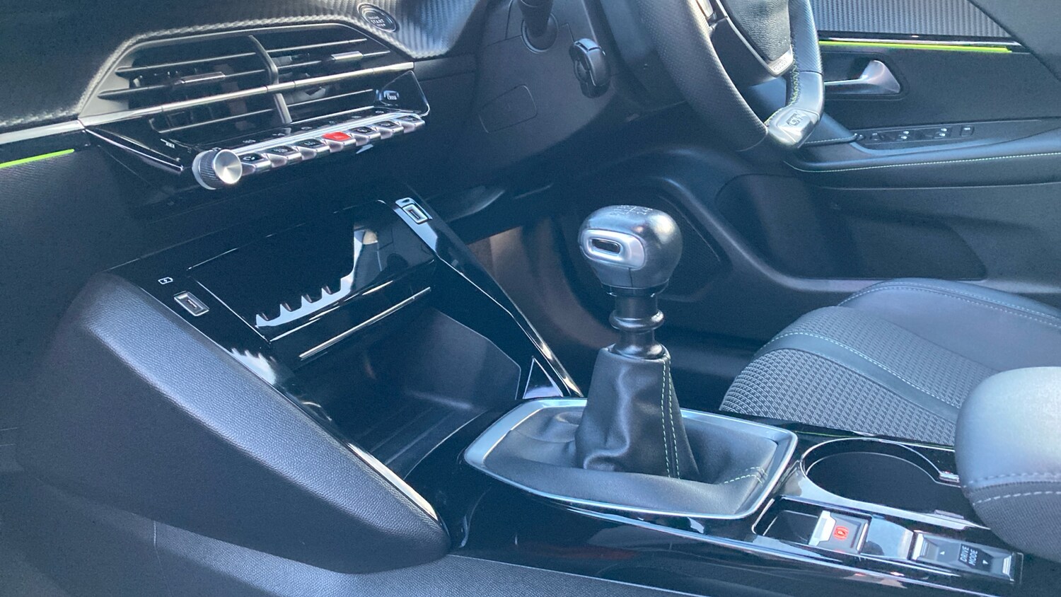 Used Peugeot 2008 2022 for sale - 76831527: Photo 13