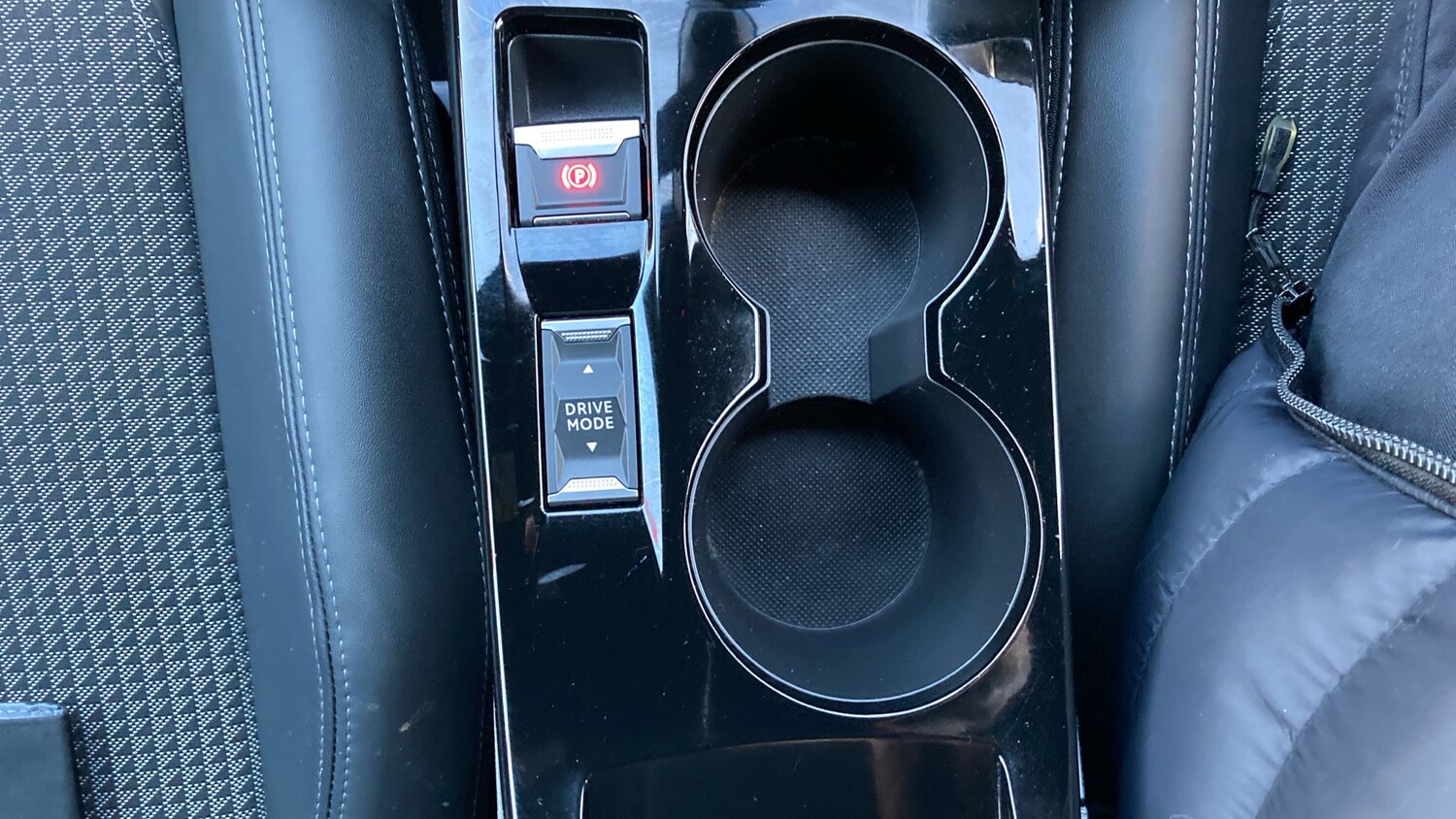 Used Peugeot 2008 2022 for sale - 76831527: Photo 27