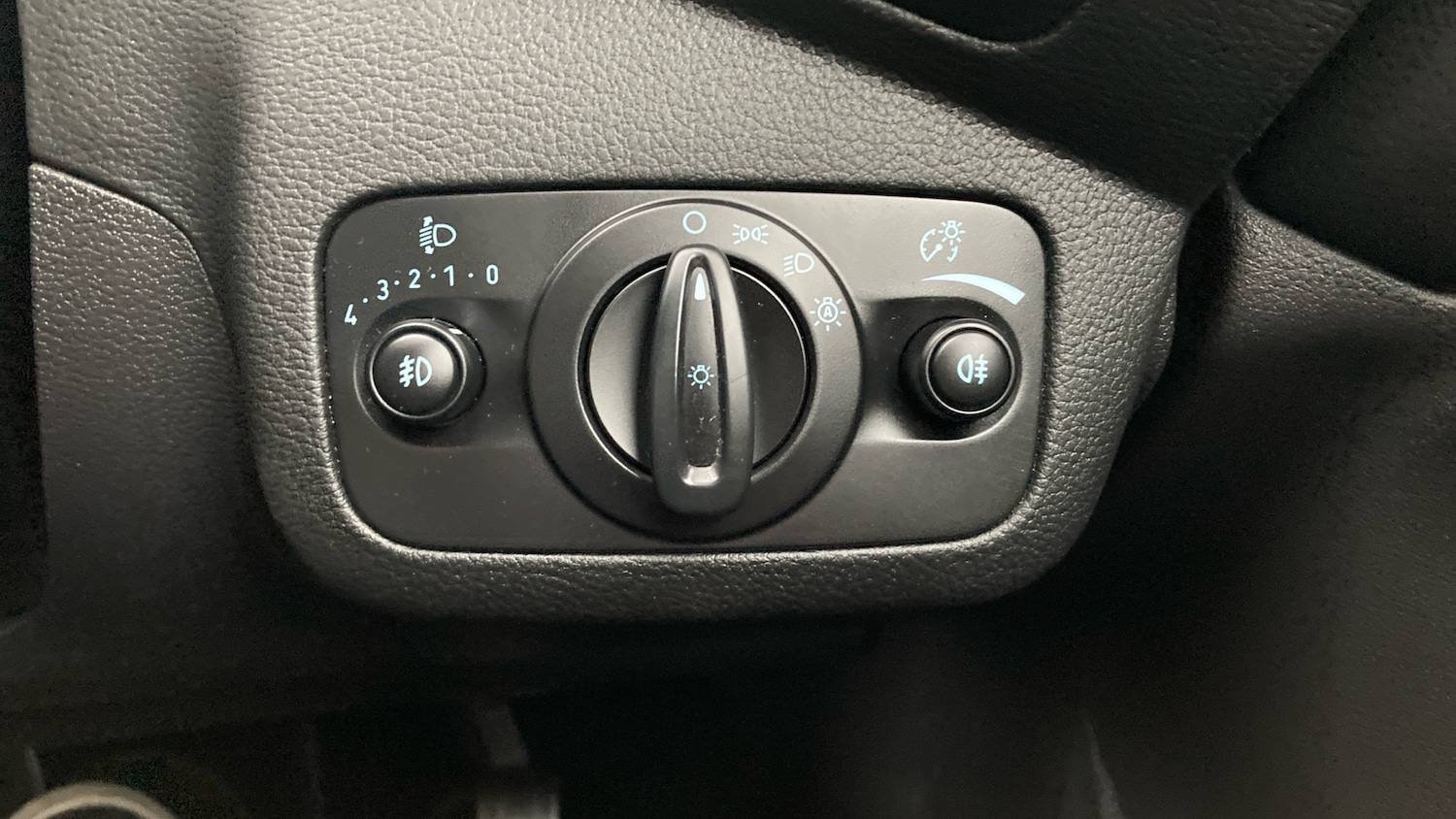 Used Ford Kuga 2019 for sale - 77354251: Photo 25