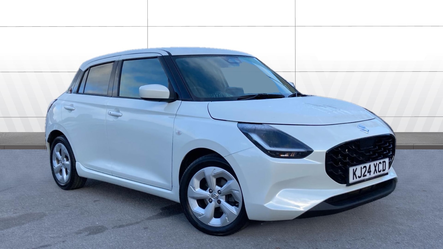 Used Suzuki Swift 2024 for sale - 76401916: Photo 1