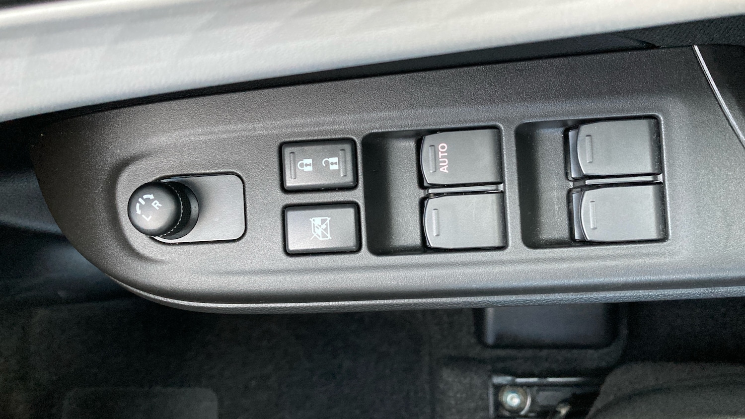 Used Suzuki Swift 2024 for sale - 76401916: Photo 30