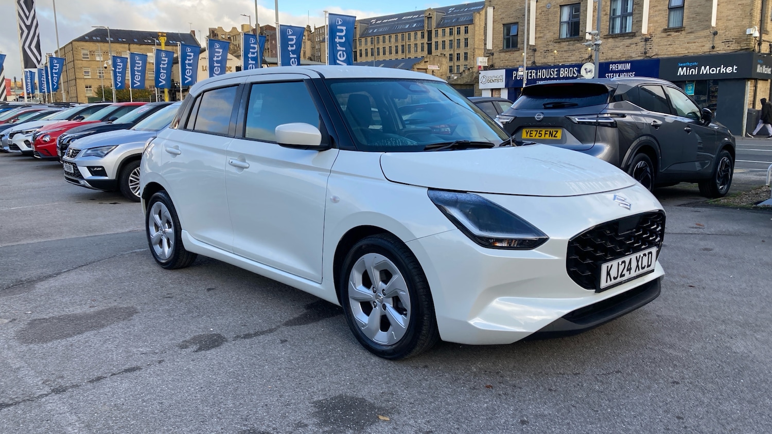 Used Suzuki Swift 2024 for sale - 76401916: Photo 8